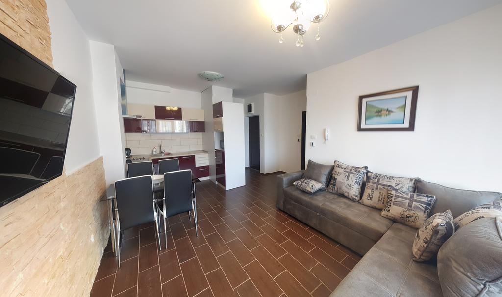 Apartment Gosposhtina 219